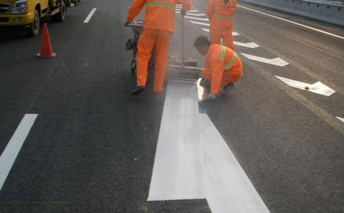 麦盖提丙烯酸标线涂料